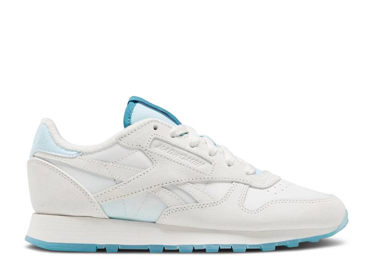 【 REEBOK MADWOMAN X CLASSIC LEATHER \u0027CHALK THIRSTY BLUE\u0027 / CHALK CHALK THIRSTY BLUE 】 リーボック 古典派音楽 なめし革 青み 青色 スニーカー メンズ