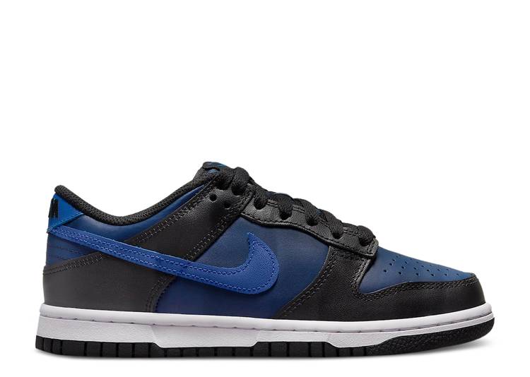 【 NIKE DUNK LOW GS 'BLACK MIDNIGHT NAVY' / MIDNIGHT NAVY GAME ROYAL BLACK 】 ダンク 紺色 ネイビー ゲーム 黒色 ブラック ダンクロー ゲームロイヤル 青 ブルー ジュニア キッズ ベビー マタニティ スニーカ｜スニケス