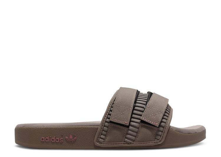 【 ADIDAS ADILETTE 2.0 SLIDE 'PRIDE' / CHALKY BROWN MAGIC MAUVE CORE 】 アディダス アディレッタ サンダル 茶色 ブラウン マジック コア スニーカー メンズ｜スニケス 18,760円