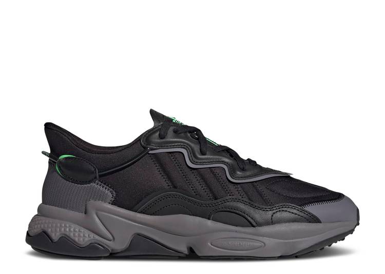 【 ADIDAS OZWEEGO \u0027BLACK CHARCOAL SCREAMING GREEN\u0027 / CORE BLACK CHARCOAL SOLID GREY 】 アディダス 濃灰色 中核グループ 黒いこと 黒いこと 益荒男 薄墨色 薄墨色 スニーカー メンズ