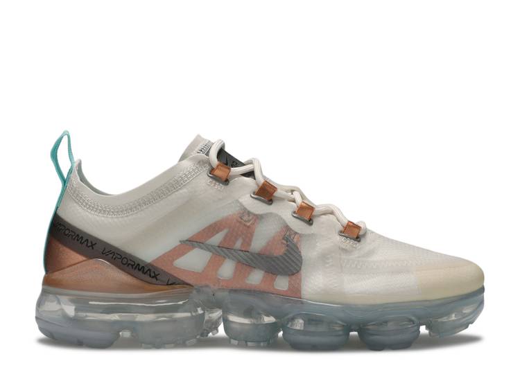 【 NIKE WMNS AIR VAPORMAX 2019 SE \u0027PHANTOM METALLIC PEWTER\u0027 / PHANTOM METALLIC PEWTER METALLIC 】 エアヴェイパーマックス スニーカー レディース ナイキ
