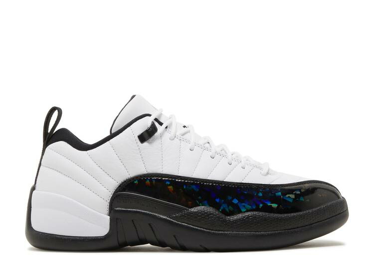 【 AIR JORDAN JORDAN 12 RETRO LOW \u002725 YEARS IN CHINA\u0027 / WHITE METALLIC SILVER ONYX 】 ナイキ 白いこと 白いこと しろがね色 しろがね色 エアジョーダン スニーカー メンズ