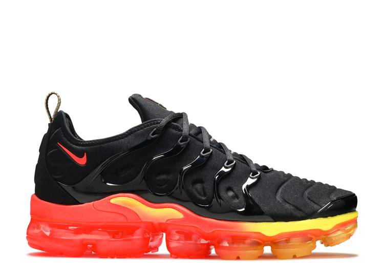 【 NIKE AIR VAPORMAX PLUS 'FRESH' / BLACK BRIGHT CRIMSON LIGHT 】 黒色 ブラック クリムゾン エアヴェイパーマックス スニーカー メンズ ナイキ