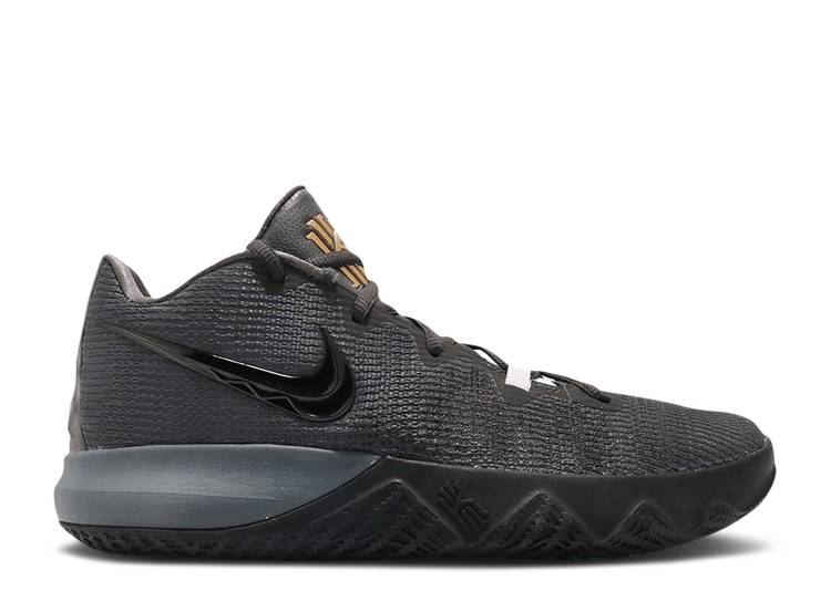 【 NIKE KYRIE FLYTRAP EP \u0027CELTICS\u0027 / ANTHRACITE BLACK METALLIC GOLD 】 カイリー 航空一回り 黒いこと 黒いこと ゴールド スニーカー メンズ ナイキ