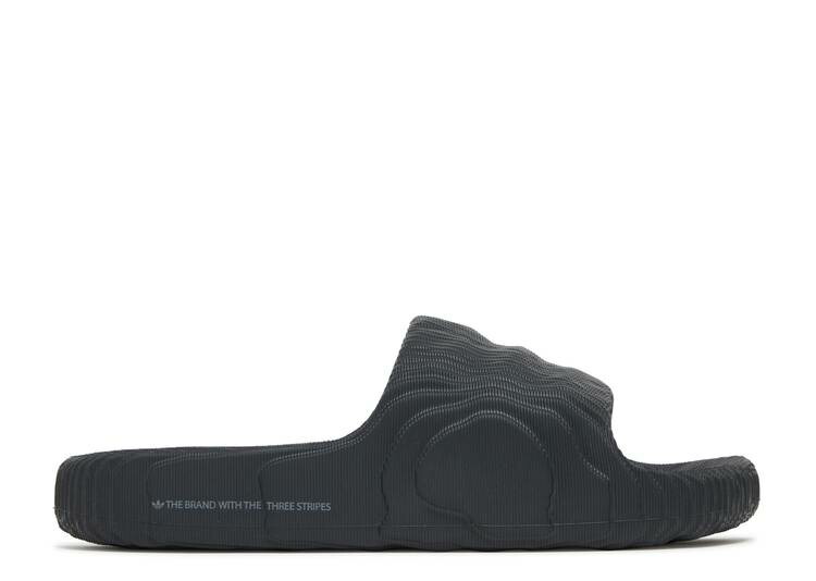 【 ADIDAS ADILETTE 22 SLIDES \u0027CARBON\u0027 / CARBON CARBON CARBON 】 アディダス アディレッタ 炭素 スニーカー メンズ