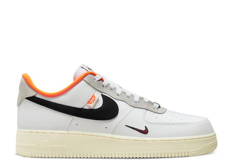 【 NIKE AIR FORCE 1 '07 LV8 'HOOPS PACK - WHITE TOTAL ORANGE' / WHITE COCONUT MILK TOTAL ORANGE 】 白色 ホワイト 橙 オレンジ エアフォース スニーカー メンズ ナイキ|スニケス