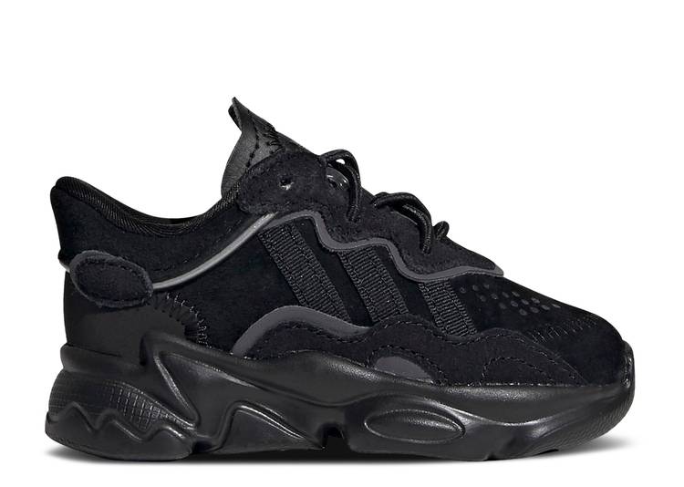 【 ADIDAS OZWEEGO I BLACK NIGHT METALLIC / CORE BLACK CORE BLACK NIGHT 】 アディダス ナイト コア 黒色 ブラック ベビー