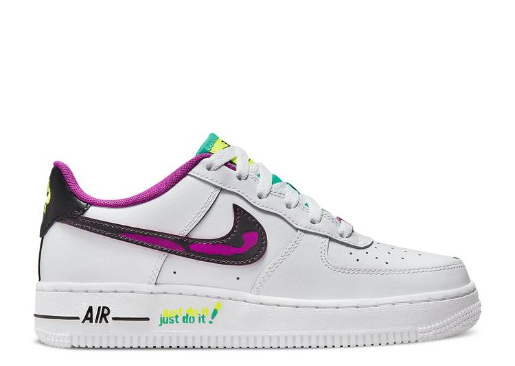 【 NIKE AIR FORCE 1 LV8 GS 'JUST DO IT!' / WHITE VIVID PURPLE LIGHT MENTA 】 白色 ホワイト 紫 パープル エアフォース ジュニア キッズ ベビー マタニティ スニーカー ナイキ｜スニケス