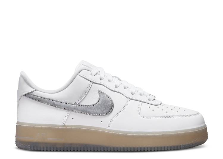 【 NIKE AIR FORCE 1 \u002707 PREMIUM \u0027WHITE METALLIC SILVER\u0027 / WHITE METALLIC SILVER COCONUT 】 割り増し金 白いこと 白いこと しろがね色 しろがね色 空軍 スニーカー メンズ ナイキ