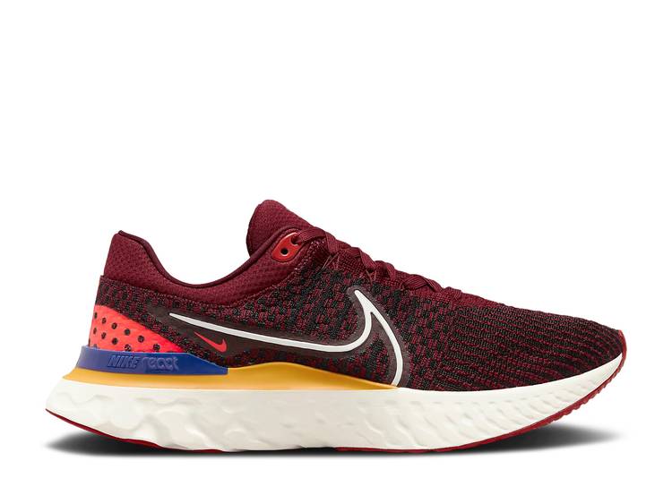 【 NIKE REACT INFINITY RUN FLYKNIT 3 \u0027DARK BEETROOT\u0027 / DARK BEETROOT UNIVERSITY GOLD 】 リアクト 幽客 飛球編み物 ゴールド スニーカー メンズ ナイキ 靴-メンズ靴-スニーカー