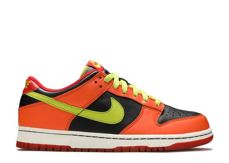 ナイキ NIKE ダンク 赤 レッド ダンクロー スニーカー 