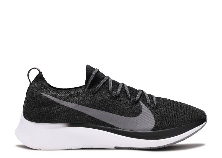 【 NIKE ZOOM FLY FLYKNIT 'GUNSMOKE' / BLACK GUNSMOKE WHITE 】 ズーム フライニット 黒色 ブラック 白色 ホワイト ズームフライ スニーカー メンズ ナイキ|スニケス
