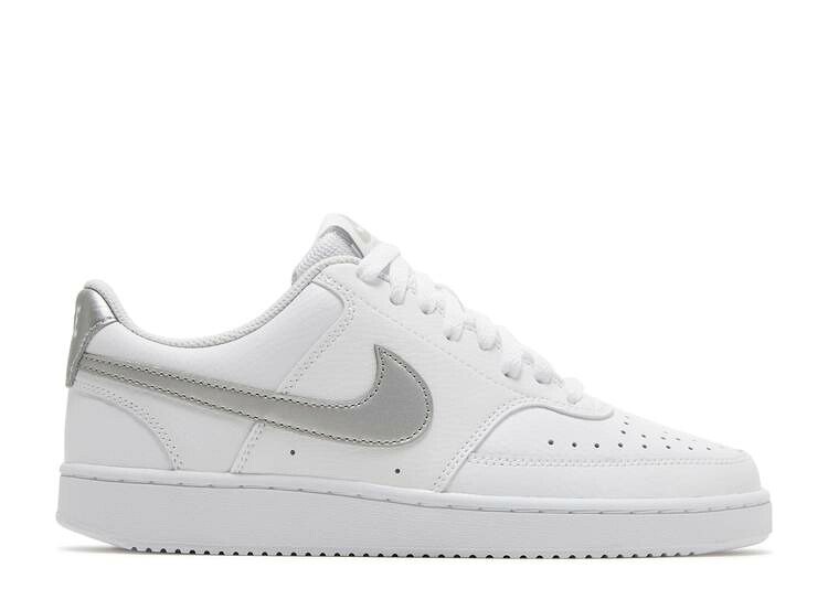 【 NIKE WMNS COURT VISION LOW \u0027WHITE METALLIC SILVER\u0027 / WHITE METALLIC SILVER 】 厚地の外套 白いこと 白いこと しろがね色 しろがね色 スニーカー レディース ナイキ