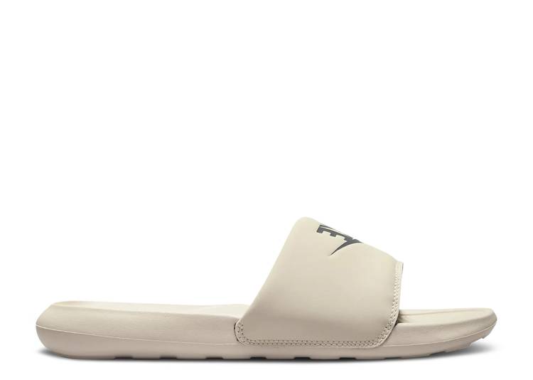 【 NIKE WMNS VICTORI ONE SLIDE \u0027PEARL WHITE\u0027 / PEARL WHITE PEARL WHITE MEDIUM 】 サンダル パール 白いこと 白いこと スニーカー レディース ナイキ