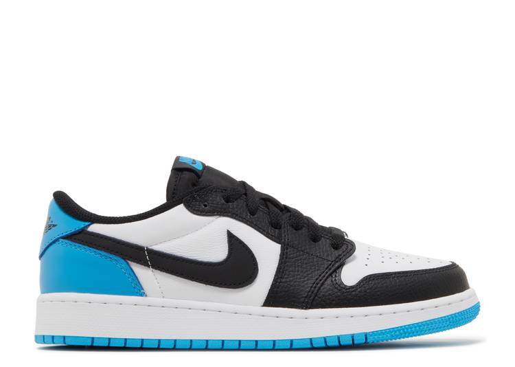 【 AIR JORDAN JORDAN 1 RETRO LOW OG GS 'UNC' / WHITE DARK POWDER BLUE BLACK 】 ナイキ 白色 ホワイト 青色 ブルー 黒色 ブラック エアジョーダン ジュニア キッズ ベビー マタニティ スニーカー|スニケス