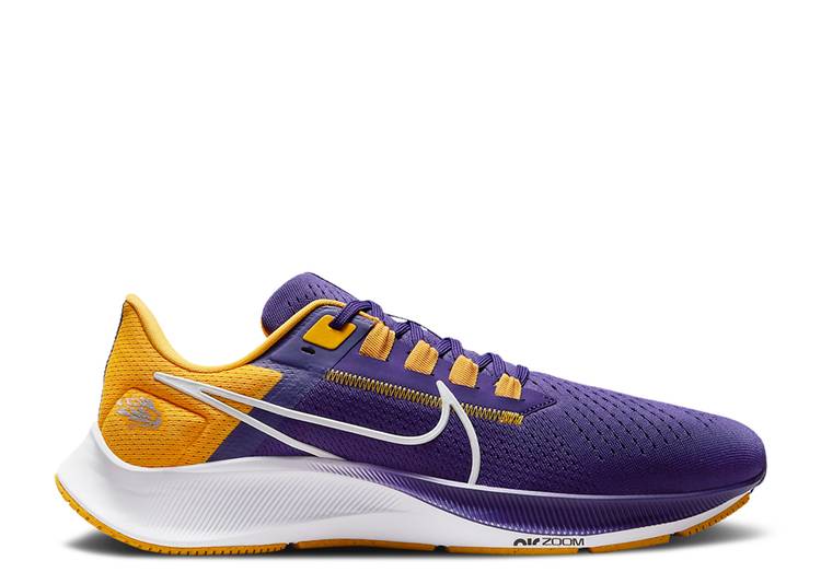 【 NIKE AIR ZOOM PEGASUS 38 'LSU' / COURT PURPLE UNIVERSITY GOLD 】 ズーム ペガサス コート 紫 パープル ゴールド ズームペガサス スニーカー メンズ ナイキ｜スニケス