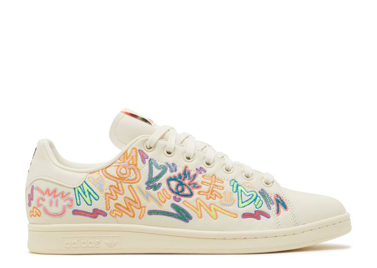 【 ADIDAS KRIS ANDREW SMALL X STAN SMITH PRIDE / CREAM WHITE CREAM WHITE CREAM 】 アディダス クリーム 白色 ホワイト スタンスミス スニーカー メンズ