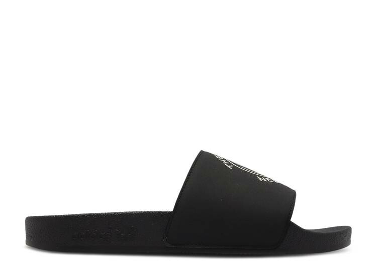 【 ADIDAS ANDRE SARAIVA X ADILETTE SLIDE 'THE WORLD NEEDS LOVE' / CORE BLACK CHALK WHITE PANTON 】 アディダス アディレッタ サンダル コア 黒色 ブラック 白色 ホワイト スニーカー メンズ|スニケス
