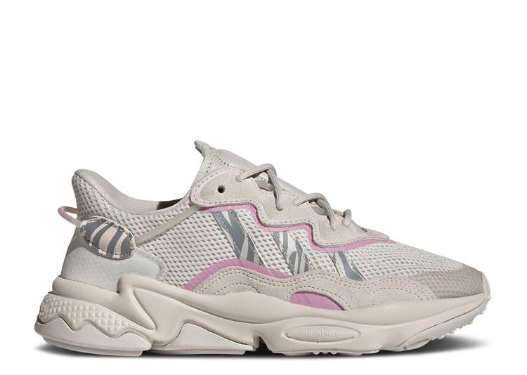 【 ADIDAS WMNS OZWEEGO 'GREY BLISS LILAC' / GREY ONE GREY THREE BLISS LILAC 】 アディダス 灰色 グレー スニーカー レディース|スニケス