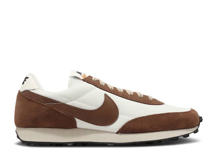 【 NIKE WMNS DBREAK SE \u0027RATTAN\u0027 / SAIL PECAN RATTAN WORN BLUE 】 青味 青味 スニーカー レディース ナイキ