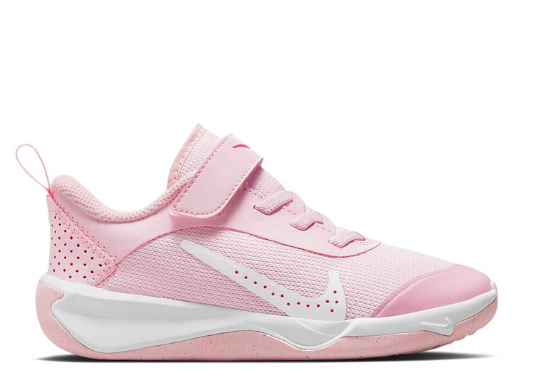 【 NIKE OMNI MULTI-COURT PS 'PINK FOAM' / PINK FOAM HYPER PINK MEDIUM SOFT 】 ピンク ジュニア キッズ ベビー マタニティ スニーカー ナイキ|スニケス