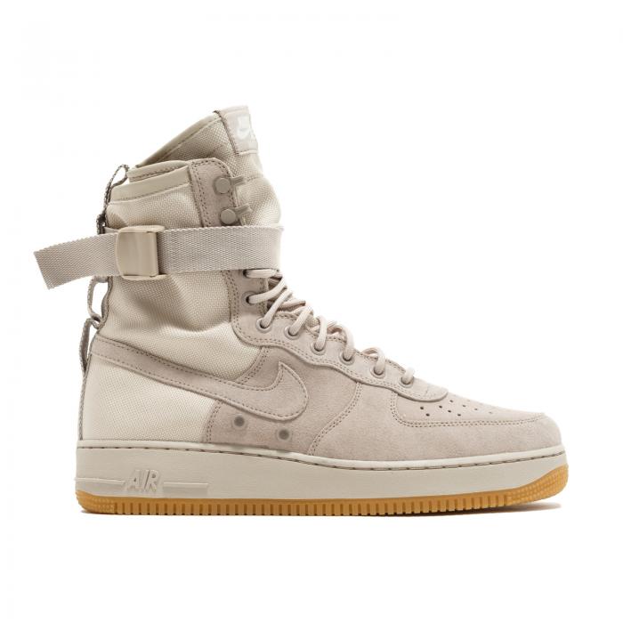 【 NIKE SF AIR FORCE 1 'STRING' / STRING STRING STRING 】 エアフォース スニーカー メンズ ナイキ 62,040円