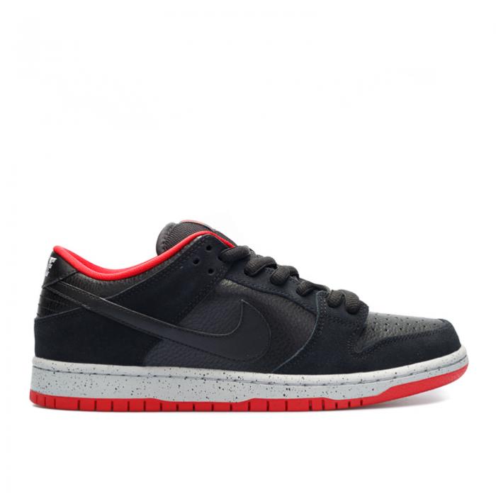 【 NIKE SB DUNK LOW PRO 'BLACK CEMENT' / BLACK WOLF GREY UNIVERSITY RED 】 エスビー ダンク プロ 黒色 ブラック 灰色 グレー 赤 レッド ダンクロー スニーカー メンズ ナイキ｜スニケス