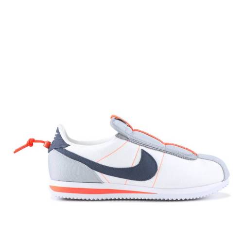 【 NIKE KENDRICK LAMAR X CORTEZ ベーシック SLIP \u0027HOUSE SHOES\u0027 / WHITE THUNDER BLUE WOLF GREY 】 コルテッツ 白いこと 白いこと サンダー 青味 青味 薄墨色 薄墨色 スニーカー メンズ ナイキ