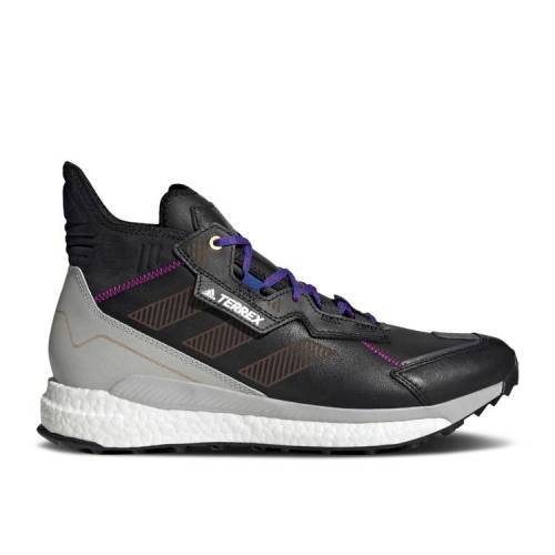 【 ADIDAS TERREX FREE HYPERBLUE MID 'BLACK WHITE' / CORE BLACK CORE BLACK CLOUD 】 アディダス フリー ミッド コア 黒色 ブラック スニーカー メンズ｜スニケス