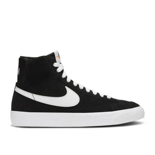【 NIKE BLAZER MID '77 SUEDE GS 'BLACK' / BLACK TOTAL ORANGE WHITE 】 ブレイザー ミッド スエード スウェード 黒色 ブラック 橙 オレンジ 白色 ホワイト ジュニア キッズ ベビー マタニティ スニーカー ナイ|スニケス
