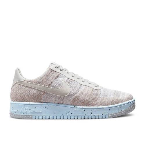 【 NIKE AIR FORCE 1 CRATER FLYKNIT 'WHITE CHAMBRAY BLUE' / WHITE CHAMBRAY BLUE VOLT BLACK 】 フライニット 白色 ホワイト 青色 ブルー 黒色 ブラック エアフォース スニーカー メンズ ナイキ