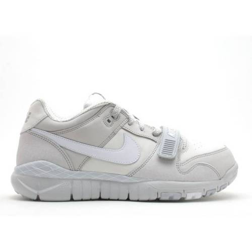 【 NIKE TRAINER DUNK LOW / NEUTRAL GREY WHITE NEUTRAL GREY 】 トレーナー ダンク 灰色 グレー 白色 ホワイト ダンクロー スニーカー メンズ ナイキ｜スニケス