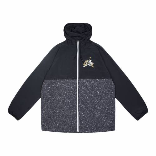 ナイキ ジョーダン ジャンプマン ジャケット 白色 ホワイト 灰色 グレー メンズ 【 JORDAN MEN JUMPMAN CLASSICS JACKET (BLACK / WHITE SMOKE GREY METALLIC GOLD) 】 メンズファッション コート｜スニケス