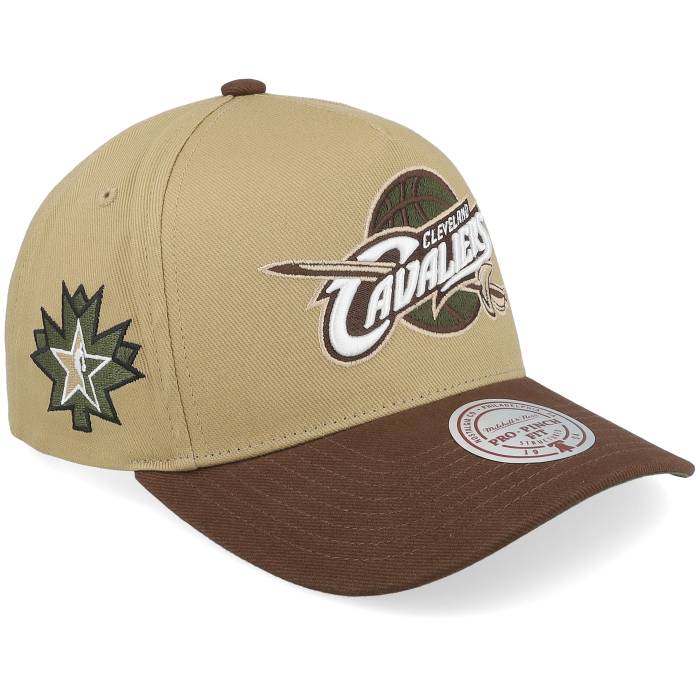 ミッチェル&ネス Mitchell & Ness 【 Hatstore Exclusive X Cleveland Cavaliers Pro Crown Sand/Brown Adjustable Men Beige 】 クリーブランド キャバリアーズ プロ メンズ ベージュ