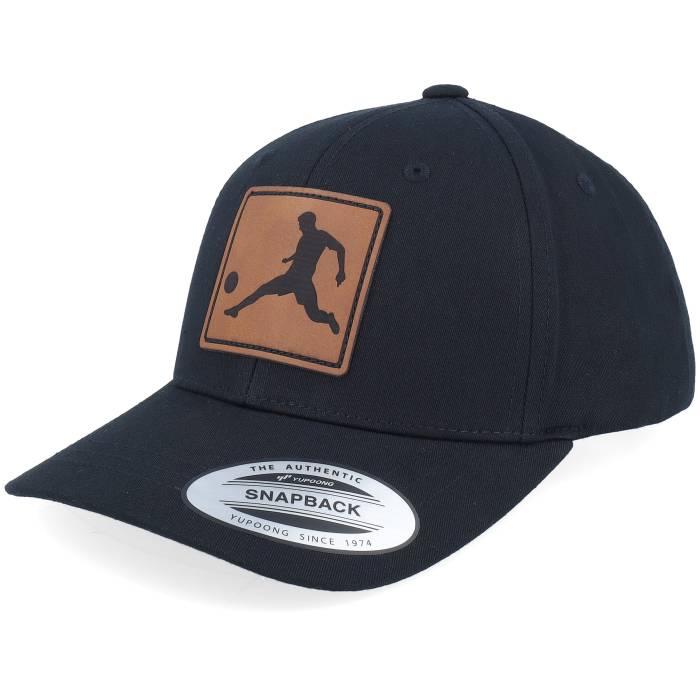 Kiddo Cap 【 Kids Football Player Engraved Black Adjustable Kids Black 】 フットボール 黒色 ブラック ジュニア キッズ 黒色 ブラック｜スニケス