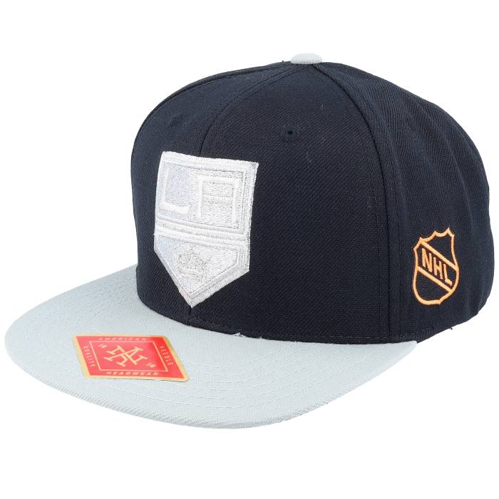 アメリカンニードル American Needle 【 Los Angeles Kings Silver Fox Black Snapback Men Black 】 Kings キングス Silver 銀色・シルバー フォックス 黒色 ブラック Snapback スナップバック バッグ メンズ 黒色 ブラ｜スニケス 14,892円