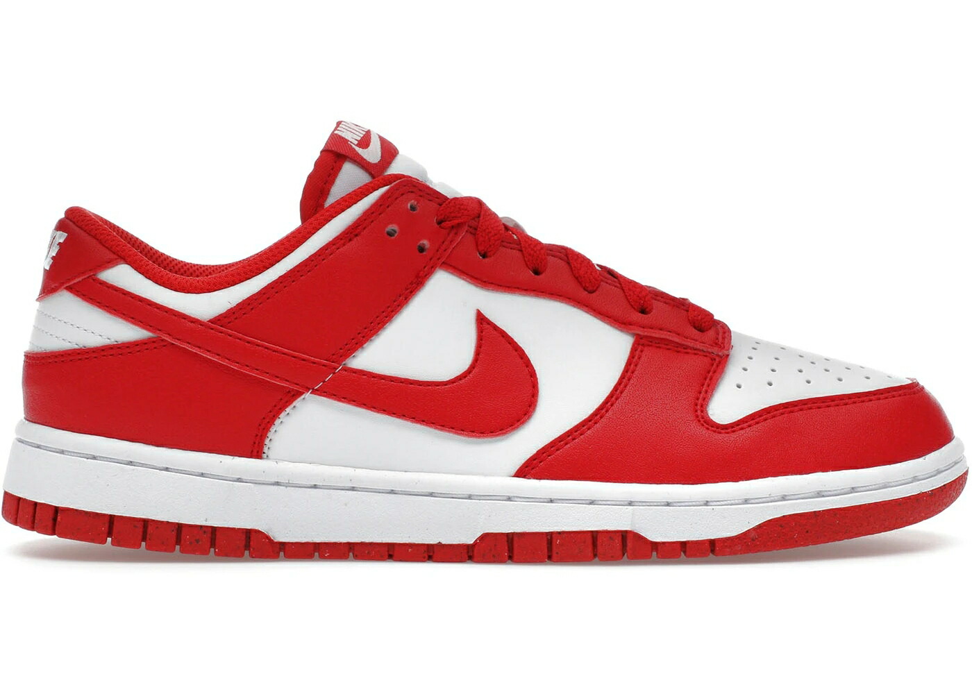 ナイキ ダンク 白いこと 白いこと 赤 赤いこと ダンクロー ST. JOHN\u0027S WOMEN\u0027S スニーカー レディース NIKE DUNK LOW NEXT NATURE (WOMEN\u0027S) / WHITE UNIVERSITY RED