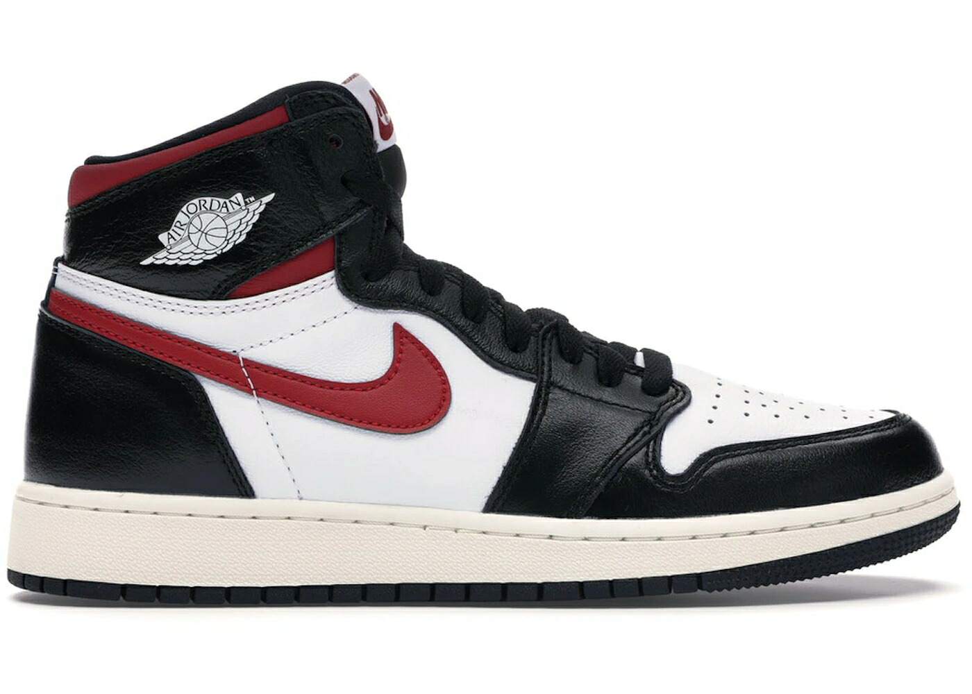 ナイキ ジョーダン ハイ 黒色 ブラック 赤 レッド 白色 ホワイト ジュニア キッズ JORDAN 1 RETRO HIGH BLACK GYM RED (GS) / BLACK GYM RED WHITE SAIL ベビー マタニティ スニーカー
