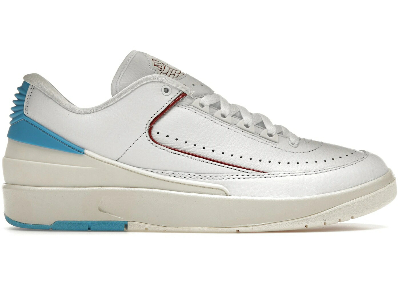 ナイキ ジョーダン 白色 ホワイト 赤 レッド 青色 ブルー WOMEN'S スニーカー レディース JORDAN 2 RETRO LOW NC TO CHI (WOMEN'S) / WHITE GYM RED DARK POWDER BLUE