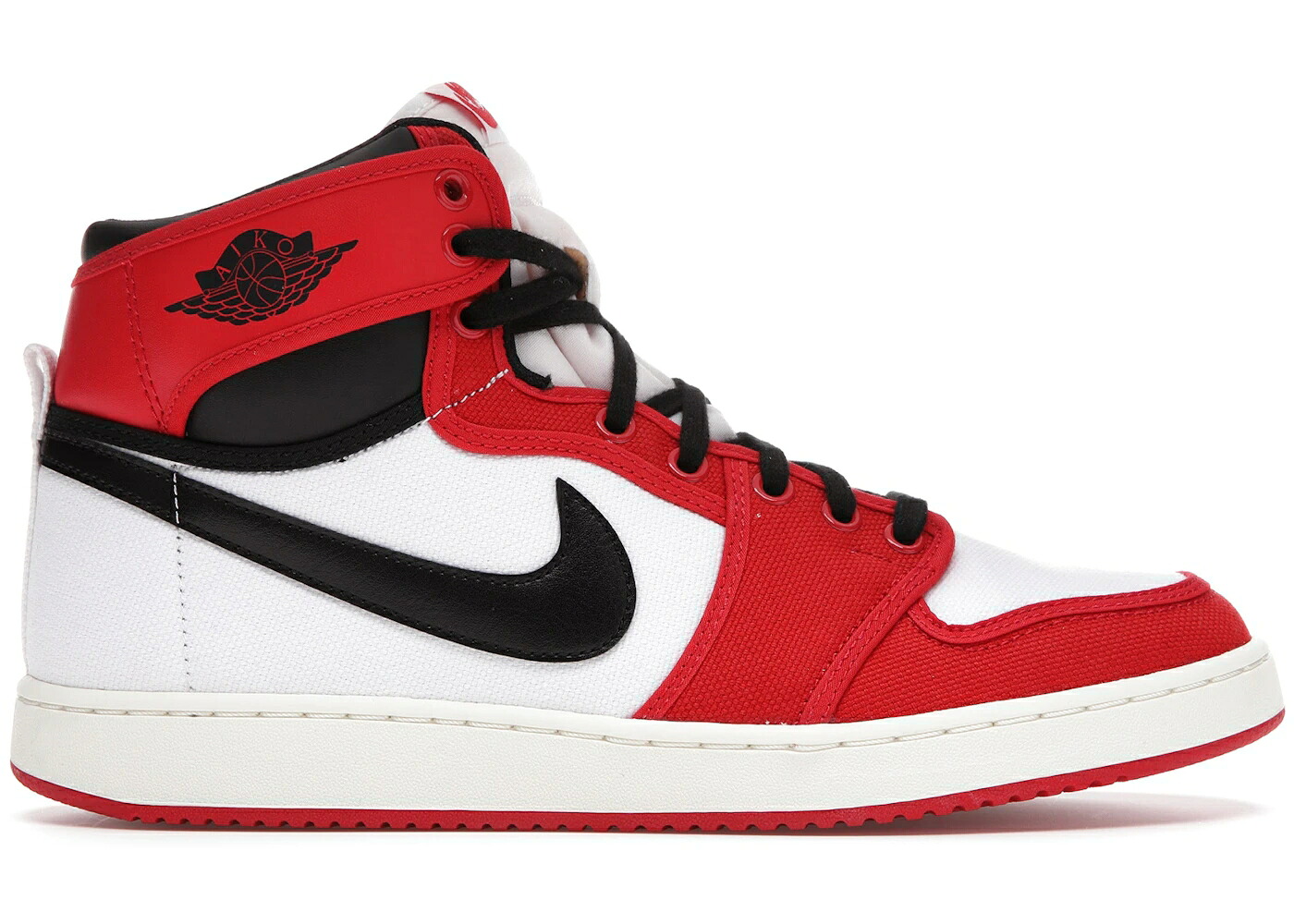 ナイキ ジョーダン 風の強い町 白いこと 白いこと 赤 赤いこと 黒いこと 黒いこと スニーカー メンズ JORDAN 1 RETRO AJKO CHICAGO (2021) / WHITE RED BLACK