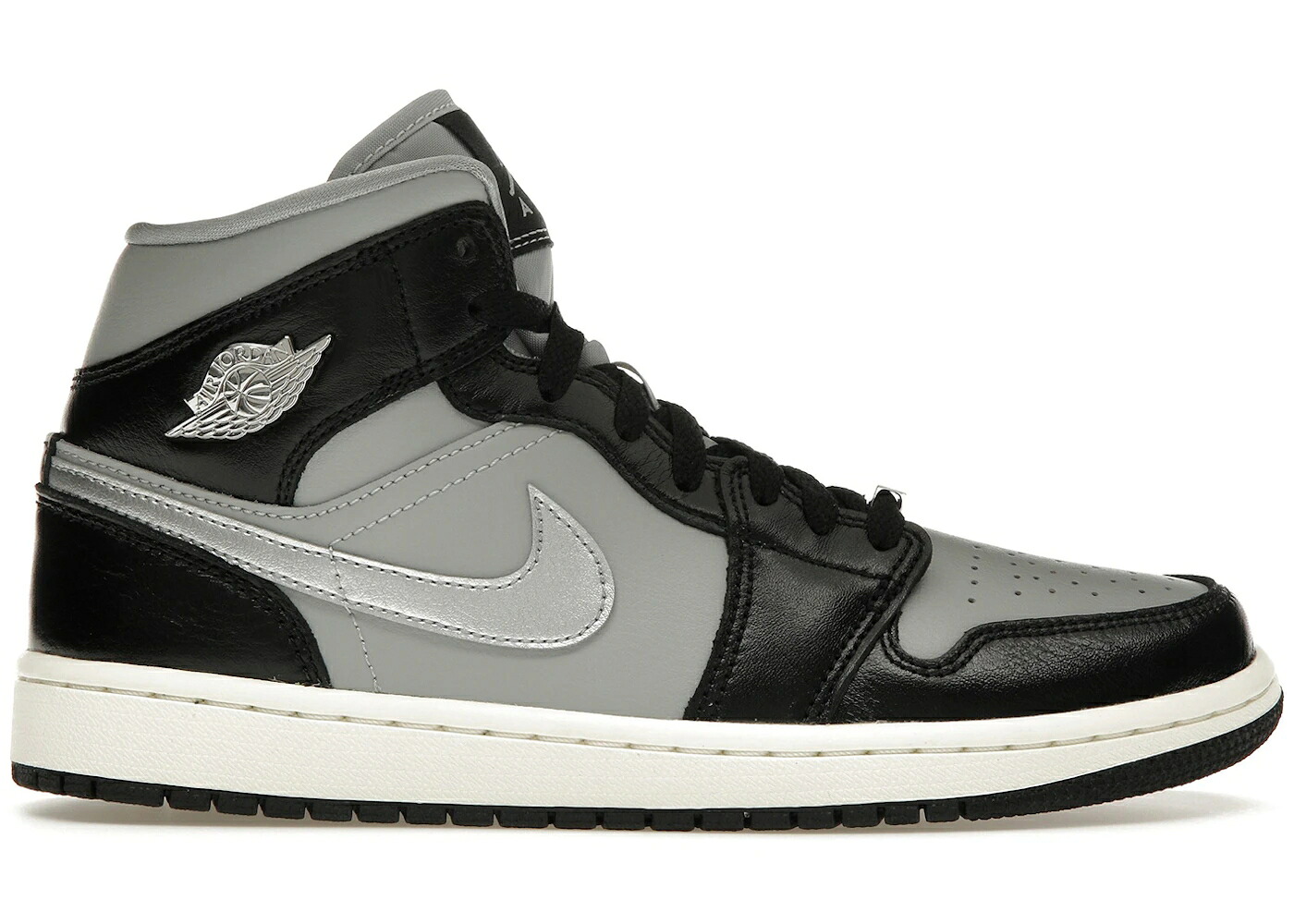 ナイキ ジョーダン ミッド 黒色 ブラック 銀色 シルバー WOMEN'S スニーカー レディース JORDAN 1 MID SE BLACK METALLIC SILVER (WOMEN'S) / BLACK METALLIC SILVER LIGHT