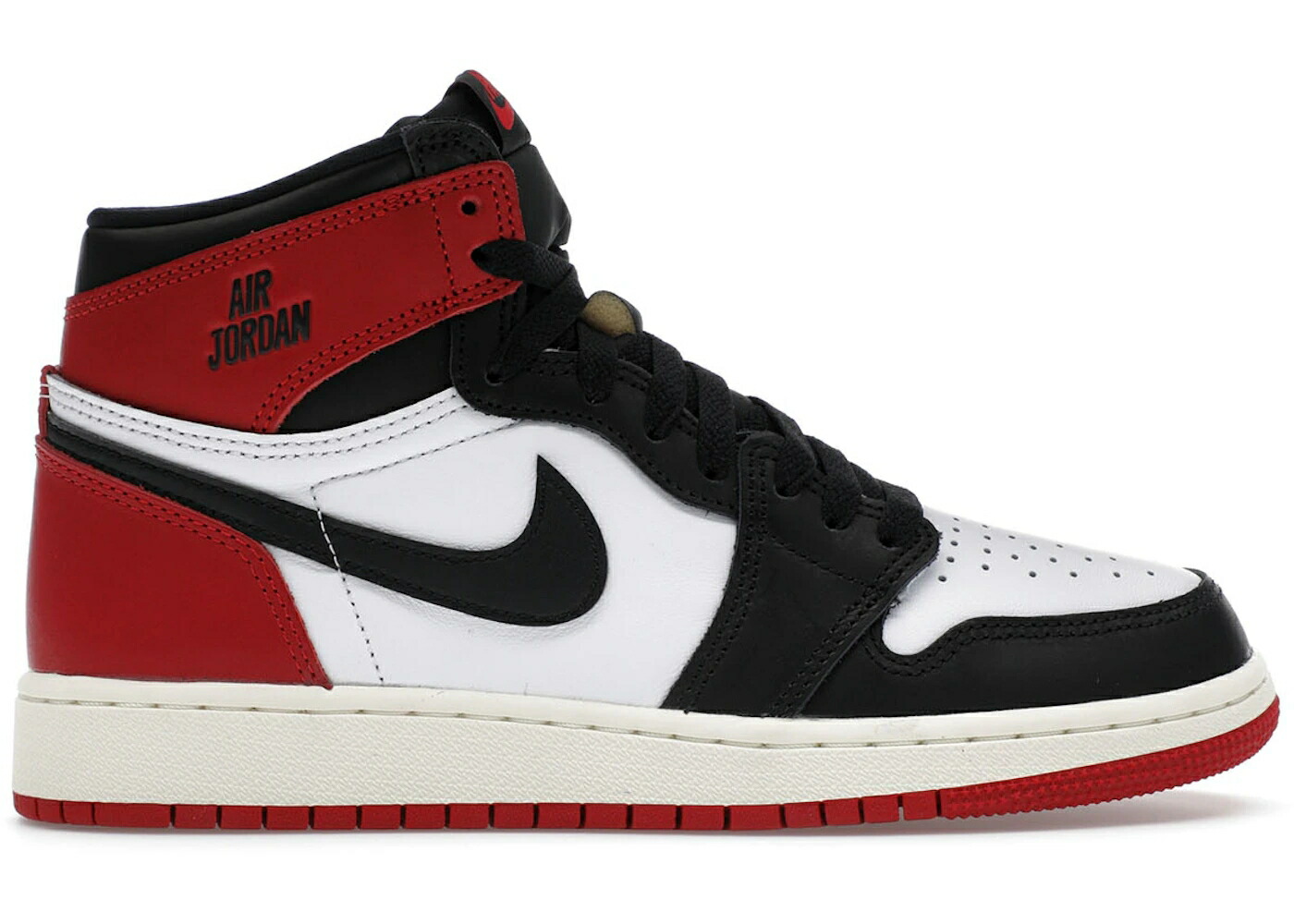 ナイキ ジョーダン ハイ 黒色 ブラック 赤 レッド 白色 ホワイト ジュニア キッズ JORDAN 1 RETRO HIGH OG BLACK TOE REIMAGINED (GS) / BLACK BLACK VARSITY RED WHITE ベビー マタニティ スニーカー