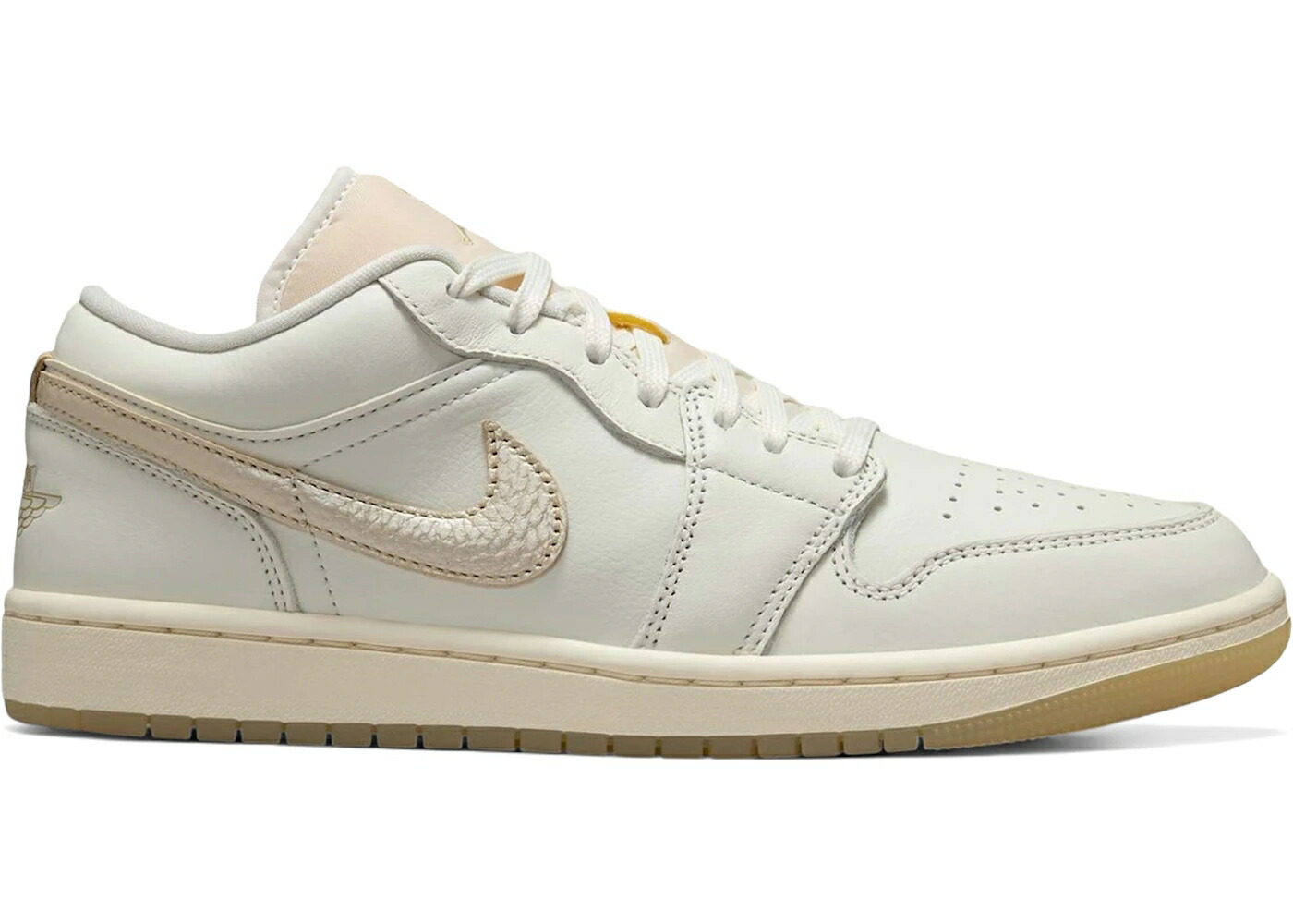 ナイキ ジョーダン チーム ゴールド アイボリー WOMEN スニーカー レディース JORDAN 1 LOW SE METALLIC TEAM GOLD (WOMEN) / SAIL PALE IVORY TEAM GOLD