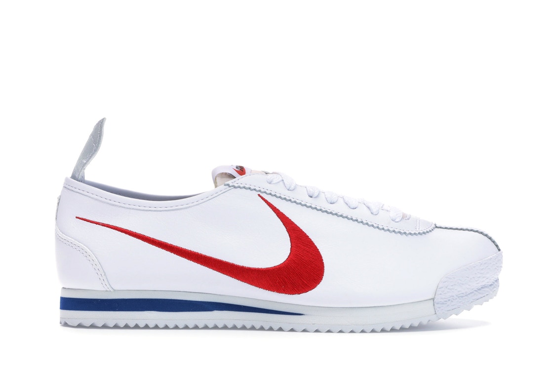 shoe dog cortez