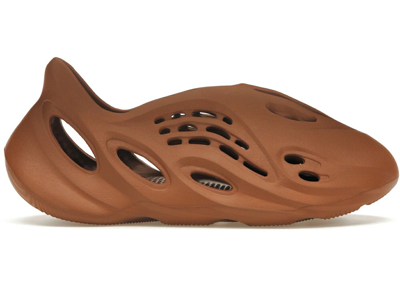 アディダス 赤 レッド スニーカー メンズ ADIDAS YEEZY FOAM RNR CLAY RED / CLAY RED CLAY RED CLAY RED