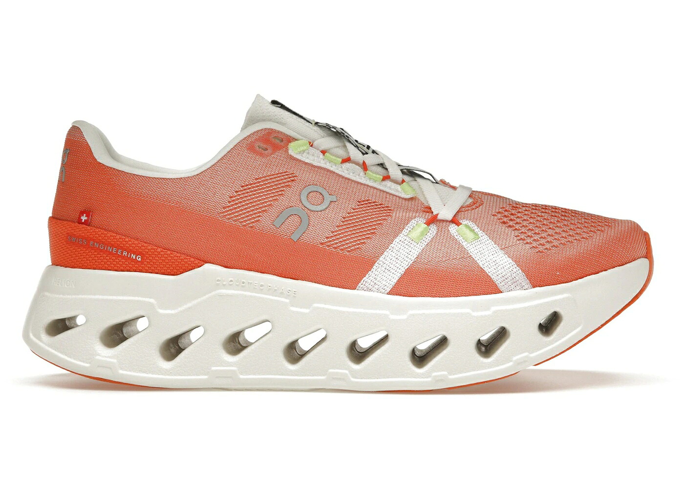 オン 象牙色 WOMEN\u0027S スニーカー レディース ON RUNNING CLOUDECLIPSE FLAME IVORY (WOMEN\u0027S) / FLAME IVORY