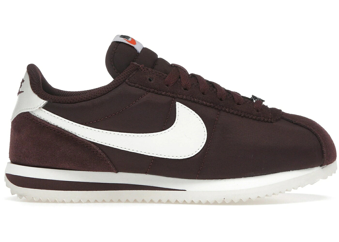 ナイキ コルテッツ ぶどう酒色 バーガンディー WOMEN\u0027S スニーカー レディース NIKE CORTEZ TEXTILE BURGUNDY CRUSH SAIL (WOMEN\u0027S) / BURGUNDY CRUSH SAIL