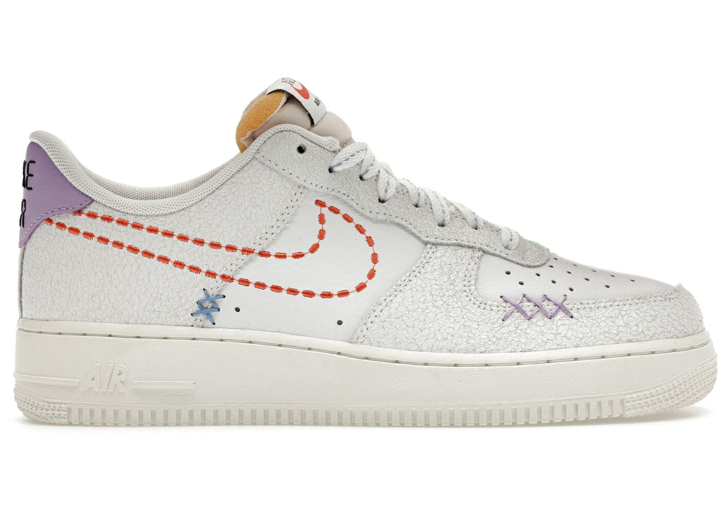 ナイキ 白いこと 白いこと 緑 緑であること 空軍 \u002707 WOMEN\u0027S スニーカー レディース NIKE AIR FORCE 1 LOW SE 101 (WOMEN\u0027S) / WHITE SAIL GREEN GLOW SAFETY