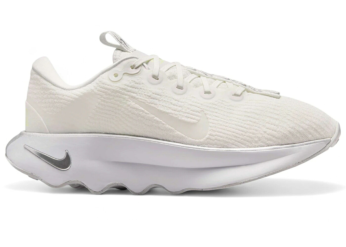ナイキ 白いこと 白いこと しろがね色 しろがね色 WOMEN\u0027S スニーカー レディース NIKE MOTIVA SUMMIT WHITE METALLIC SILVER VOLT (WOMEN\u0027S) / SUMMIT WHITE WHITE METALLIC