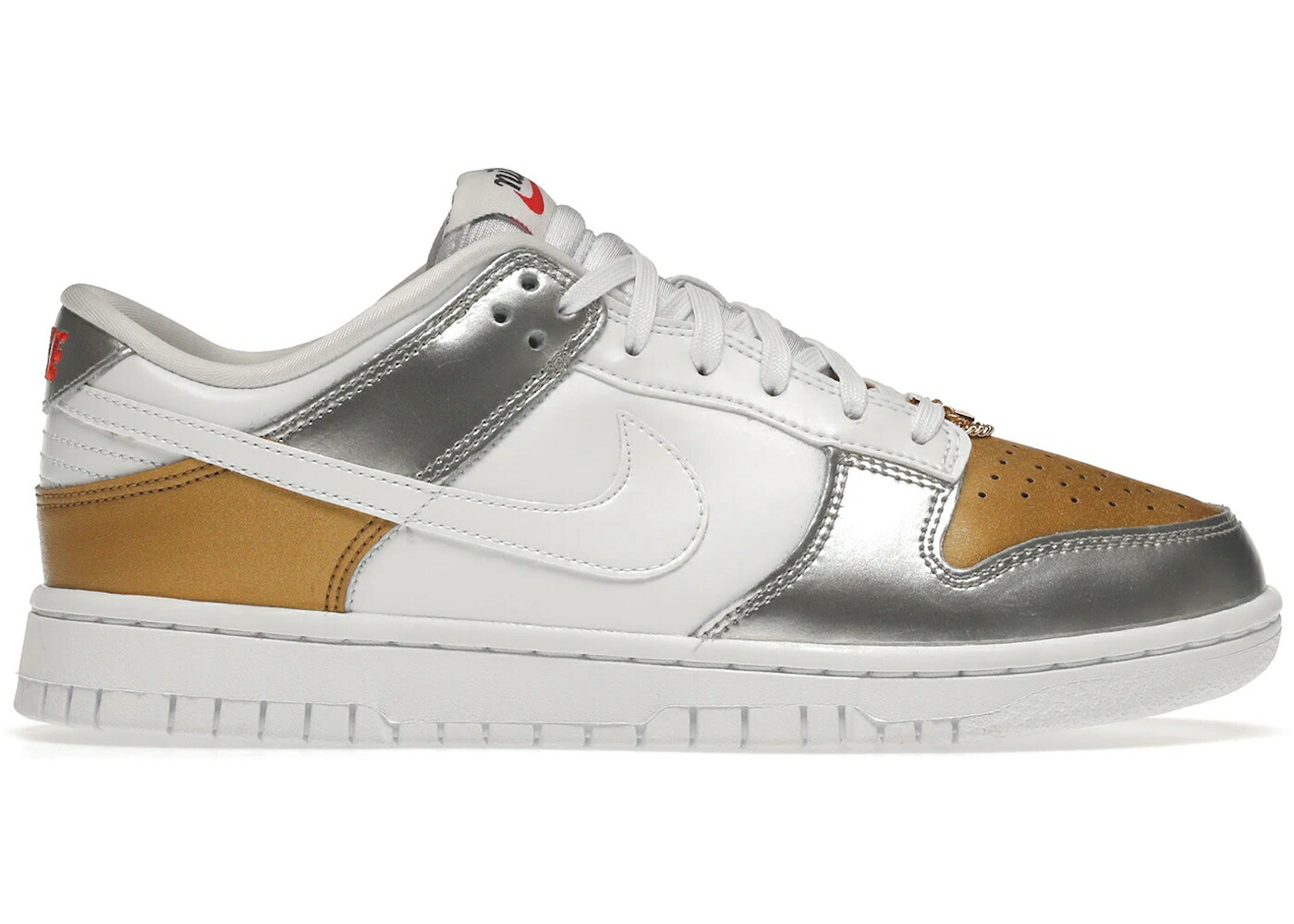ナイキ ダンク ゴールド 白いこと 白いこと ダンクロー WOMEN\u0027S スニーカー レディース NIKE DUNK LOW HEIRLOOM (WOMEN\u0027S) / METALLIC GOLD WHITE METALLIC